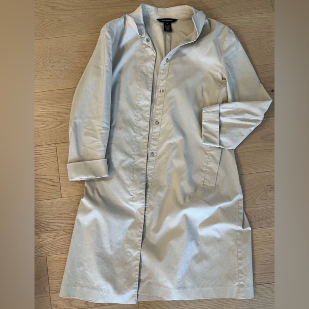 Club Monaco Vintage Women's Cream Lightweight Trench Coat, Large